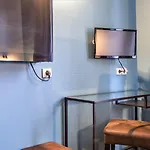 فندق دو مين 2*