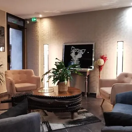 Hotel Du Maine 2*