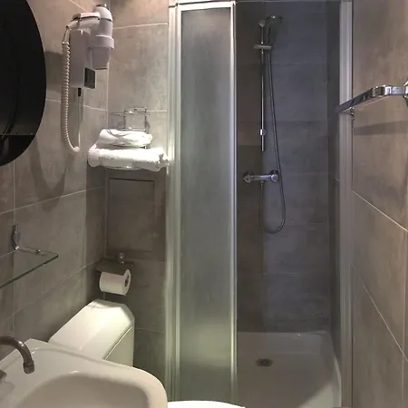Du Maine Hotel París