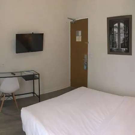 Du Maine 2* París