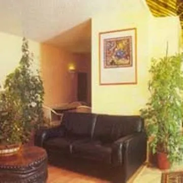 Du Maine Hotel París