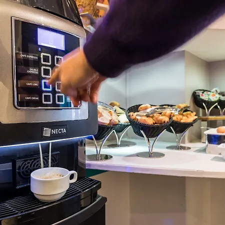 دو مين فندق باريس