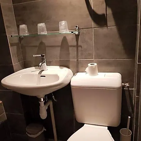 فندق دو مين 2*