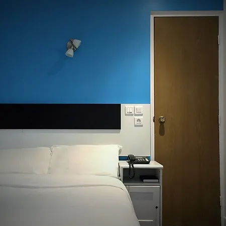 Du Maine Hotel París