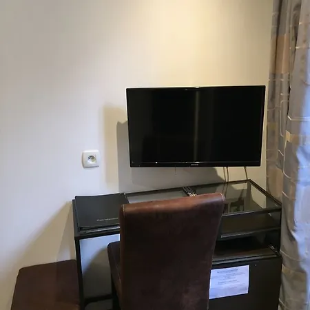 Du Maine Hotel 2*