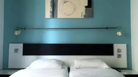 Hotel Du Maine París