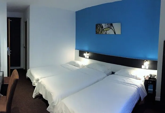 Du Maine Hotel 2*