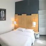 Hotel Du Maine París