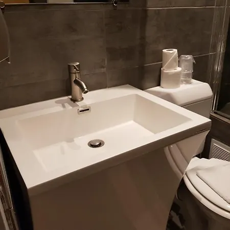 Du Maine 2* Παρίσι