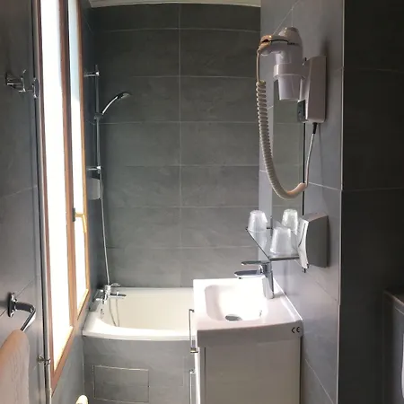 Du Maine Παρίσι