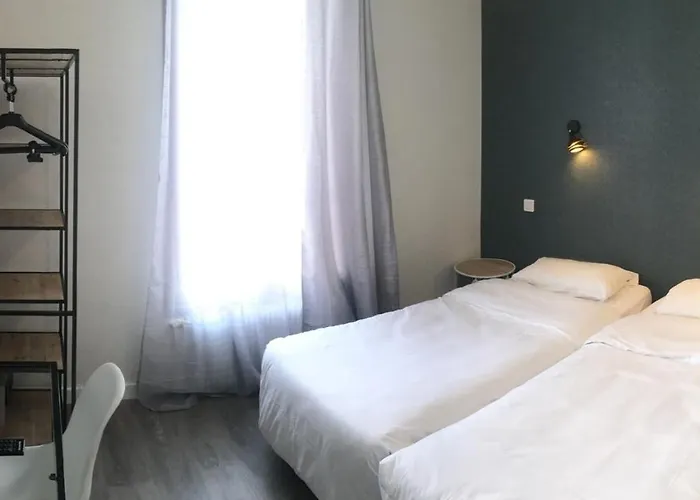 Du Maine Hotel 2*